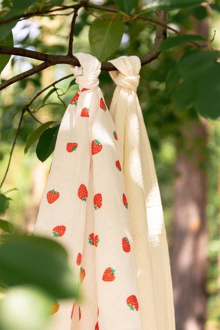 PIELUCHA MUŚLIN KRESZOWANY 60X75 2-PACK STRAWBERRY CREAM