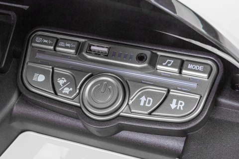 POJAZD AKUMULATOROWY MERCEDES-BENZ AMG CLE 53 WHITE