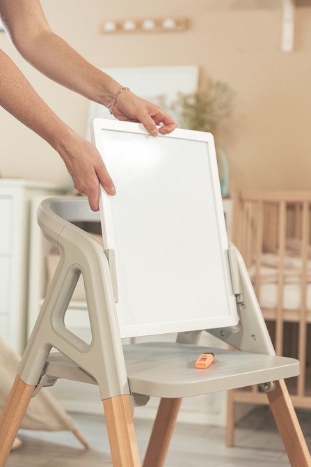 KRZESEŁKO DO KARMIENIA SMARTEE BEIGE