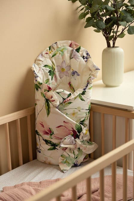 ROŻEK Z FALBANKĄ 75x75 MAGNOLIA